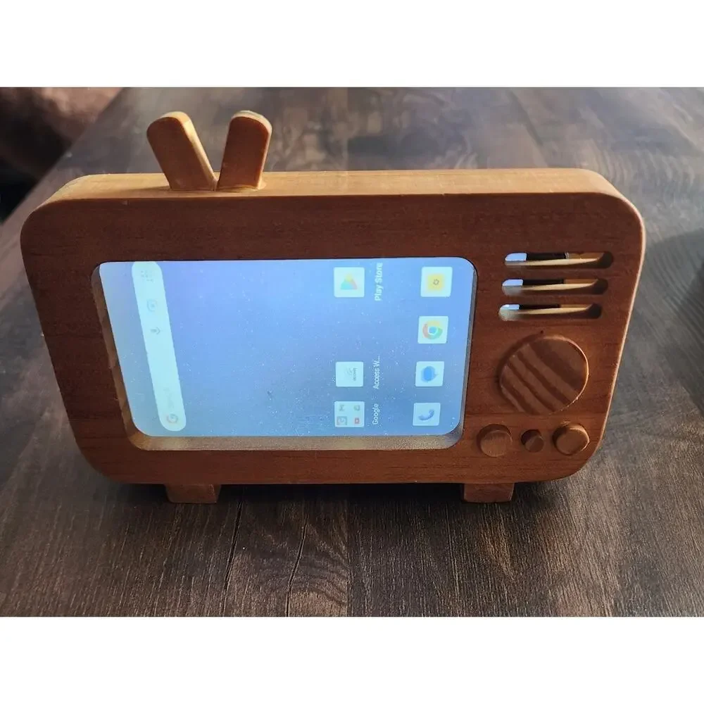 Wooden Retro Television Hands Free Cellphone Holder